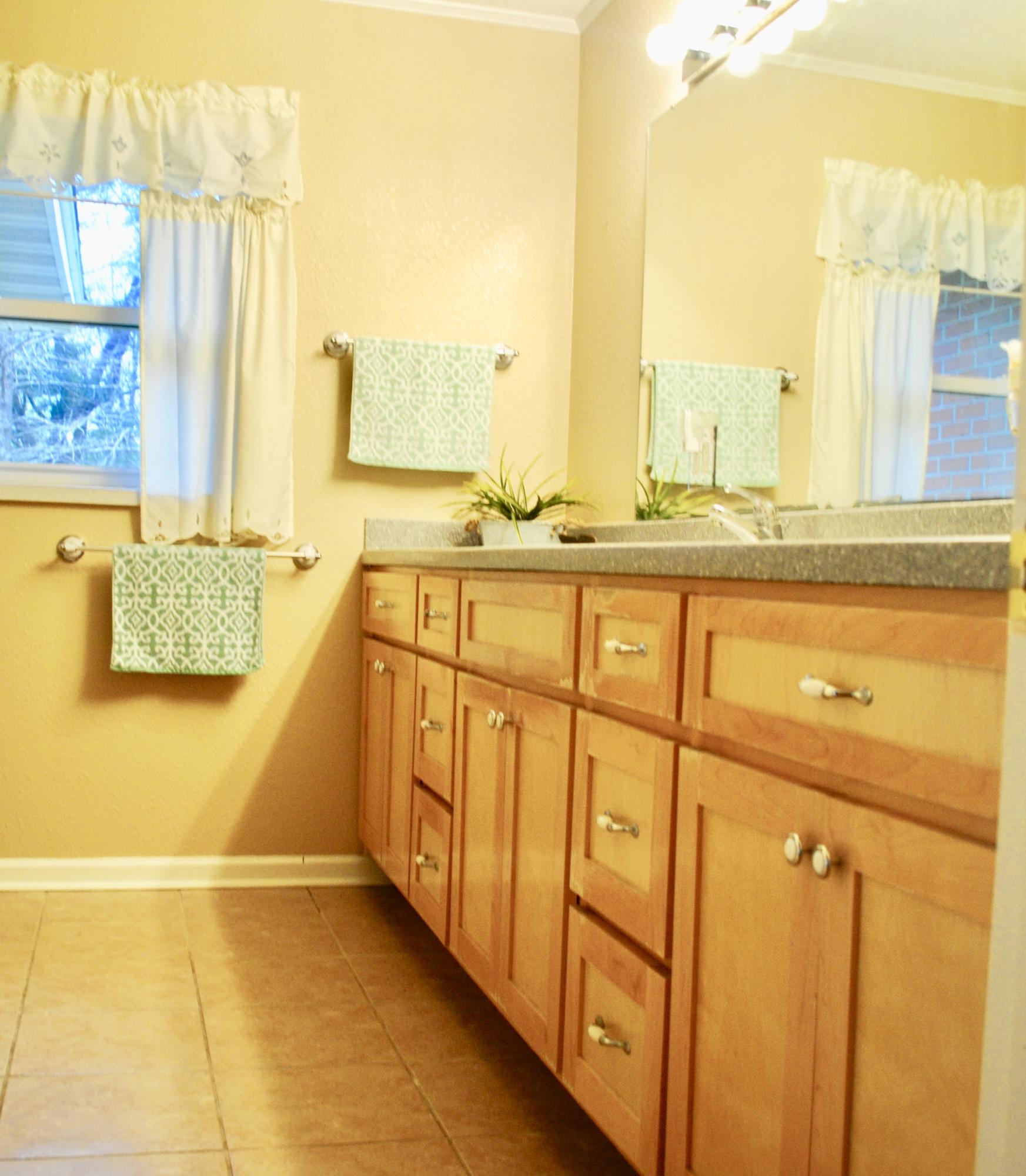 3034 Airport Road Crestview, FL 32539 - Photo 20 of 35 fullsizeoutput_ab