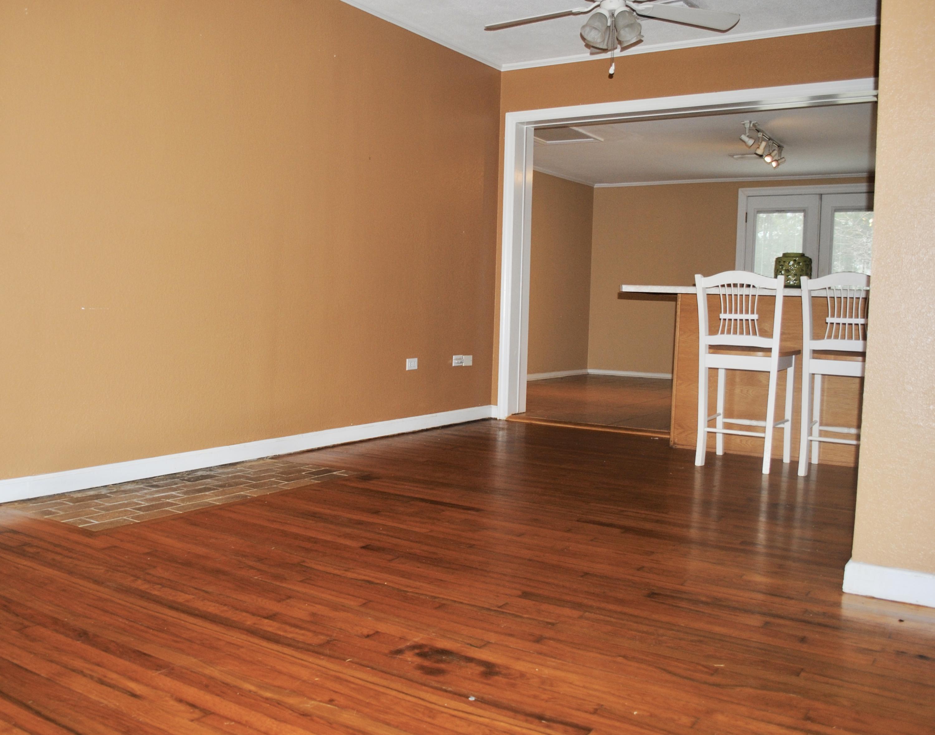 3034 Airport Road Crestview, FL 32539 - Photo 6 of 35 fullsizeoutput_91
