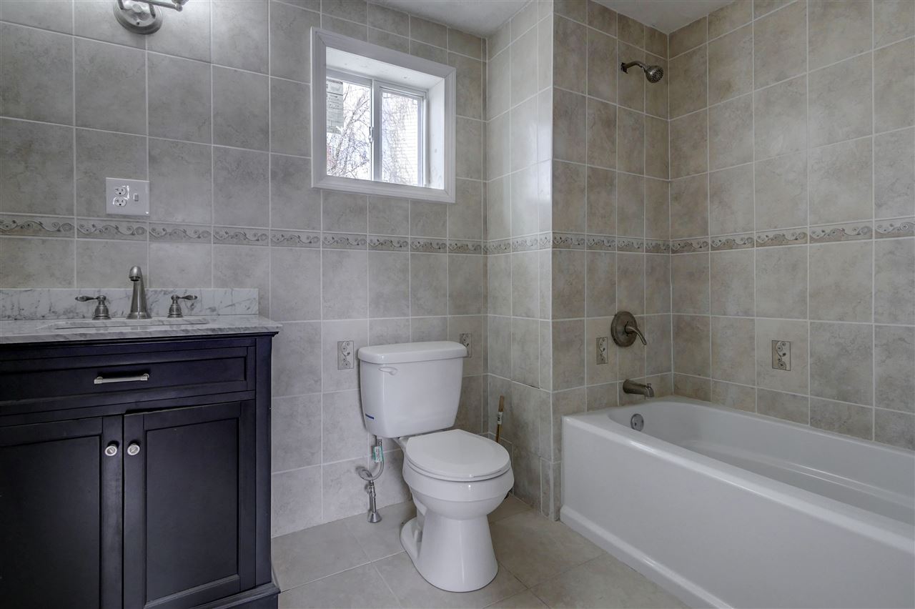 12 Dutton Street Manchester, NH 03104 - Photo 1 of 22 Gallery Image 1
