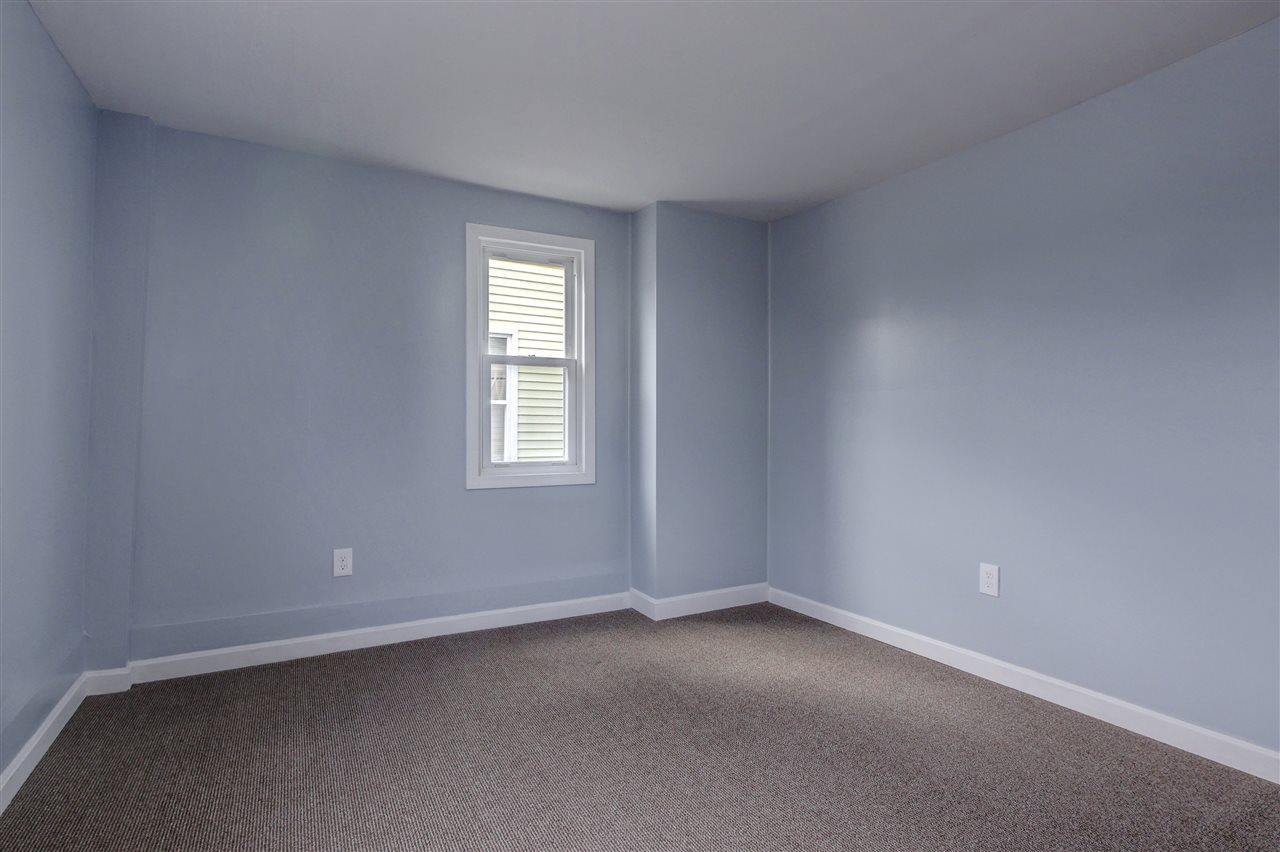12 Dutton Street Manchester, NH 03104 - Photo 13 of 22 Gallery Image 13
