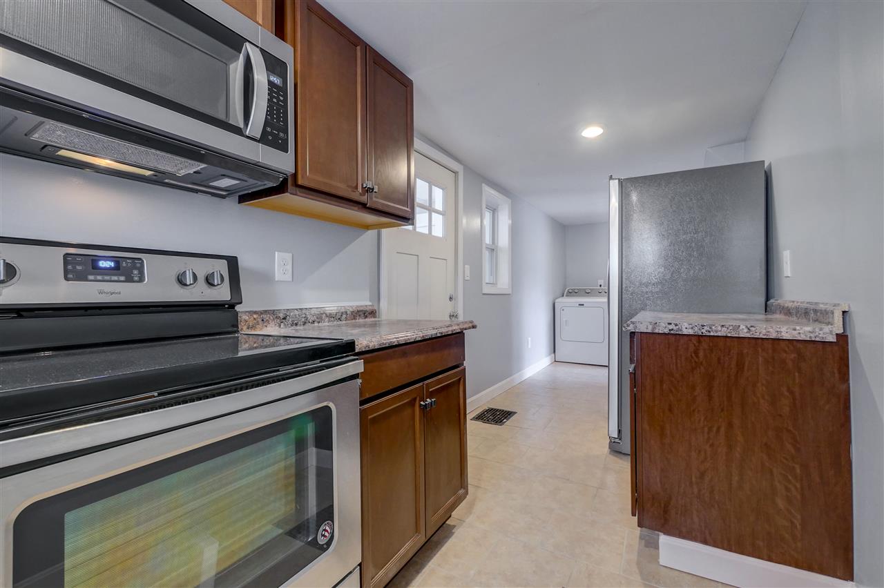 12 Dutton Street Manchester, NH 03104 - Photo 5 of 22 Gallery Image 5