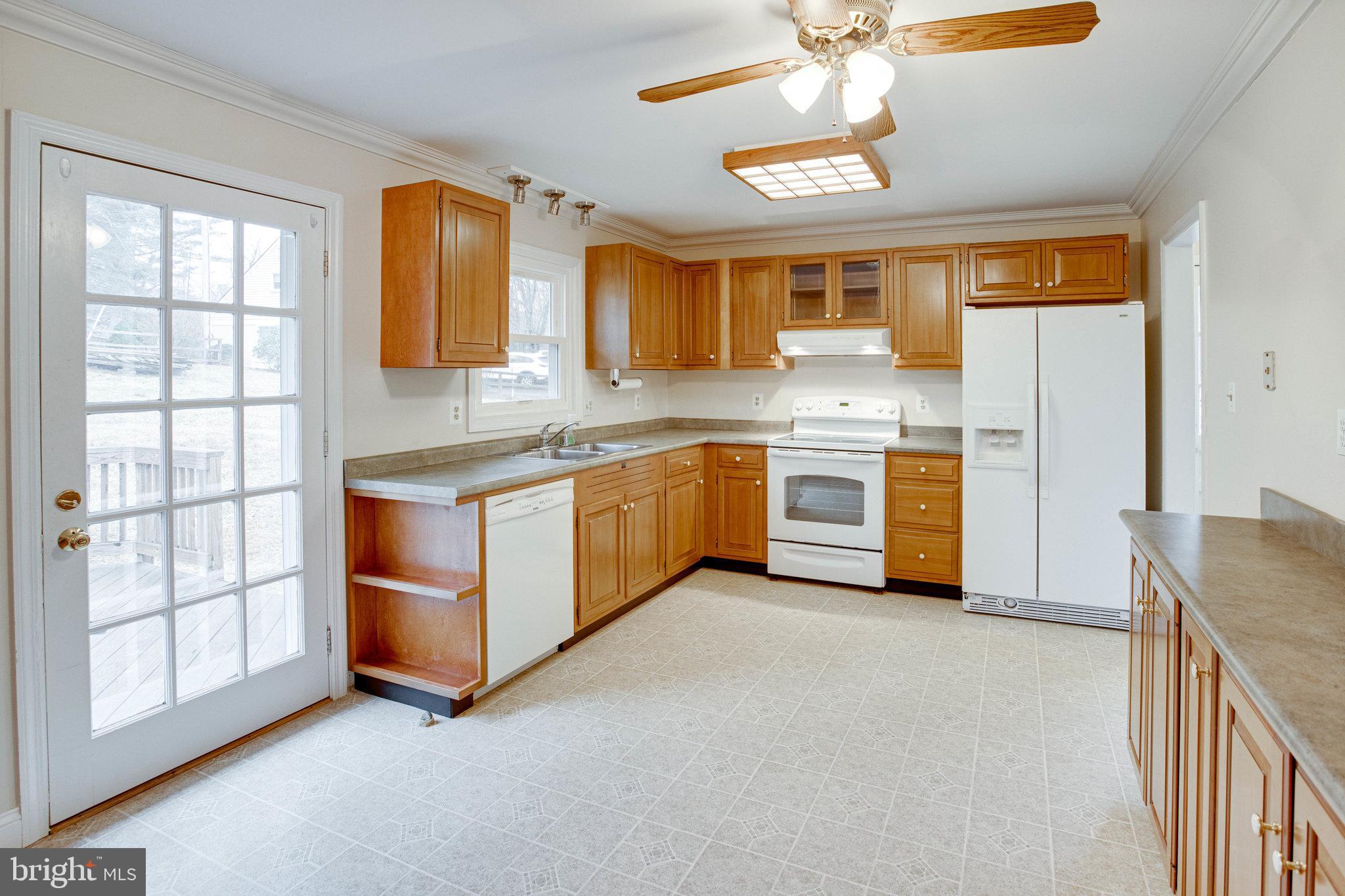 9552 Birmingham Drive Manassas, VA 20111 - Photo 10 of 54