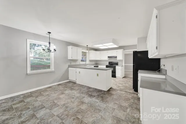 $2,599 | 2804 Rosebay Court, Charlotte, NC 28210