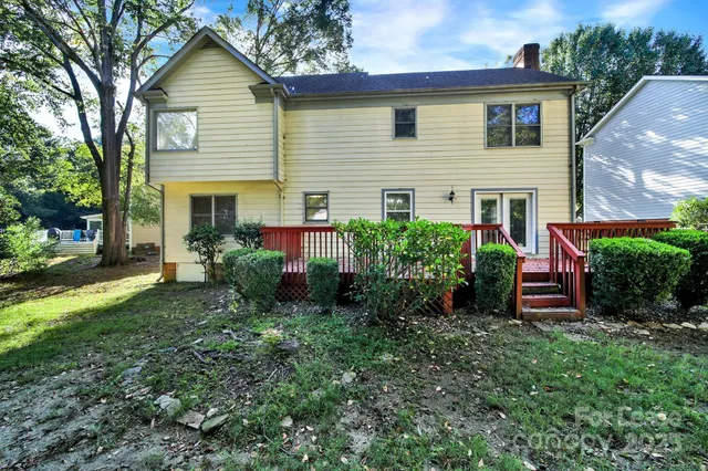 $2,599 | 2804 Rosebay Court, Charlotte, NC 28210