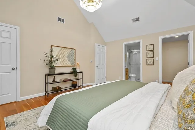 $886,500 | 94 Hudson Road, Stow, MA 01775