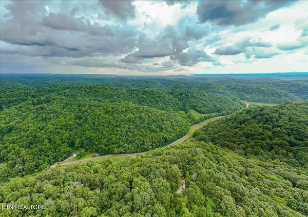 $224,900 | Knob Creek Road, Celina, TN 38551