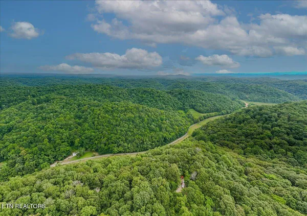 $224,900 | Knob Creek Road, Celina, TN 38551