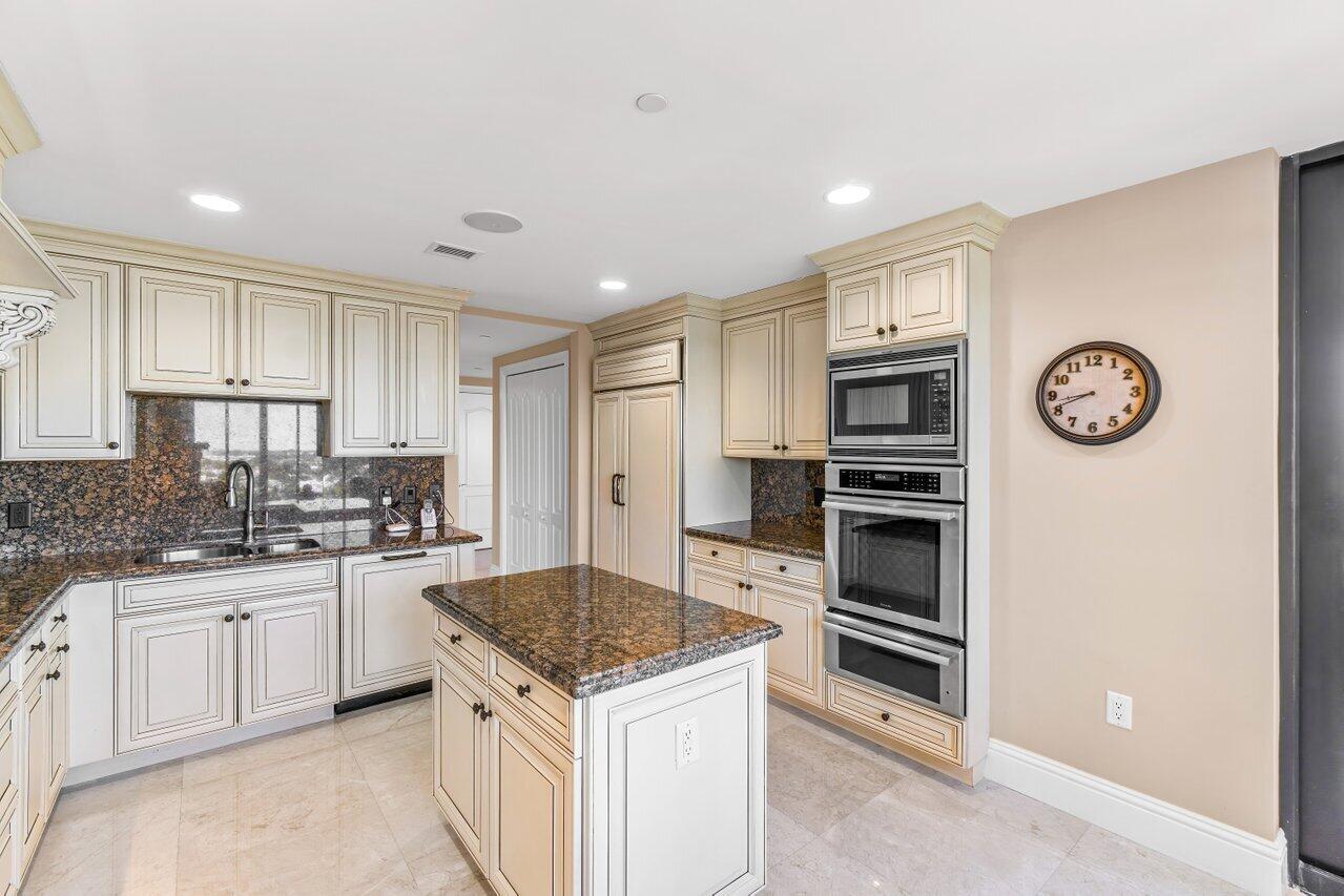 200 East Palmetto Park Road, Unit 802 Boca Raton, FL 33432 - Photo 12 of 46 010-200EastPalmettoParkRoad-BocaRaton-FL