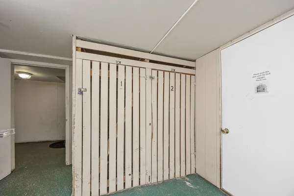 $167,900 | 301 Chicago Avenue, Unit 3CW, Oak Park, IL 60302
