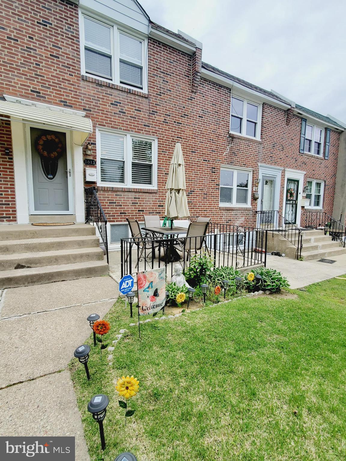 1613 Farrington Road Philadelphia, PA 19151 - Photo 2 of 50 Gallery Image 2