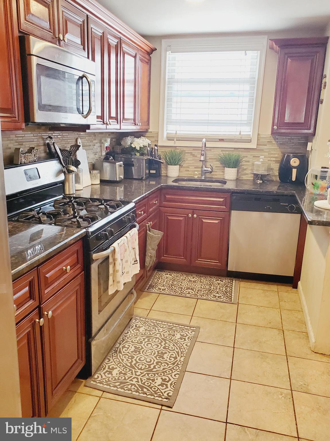 1613 Farrington Road Philadelphia, PA 19151 - Photo 18 of 50 Gallery Image 18
