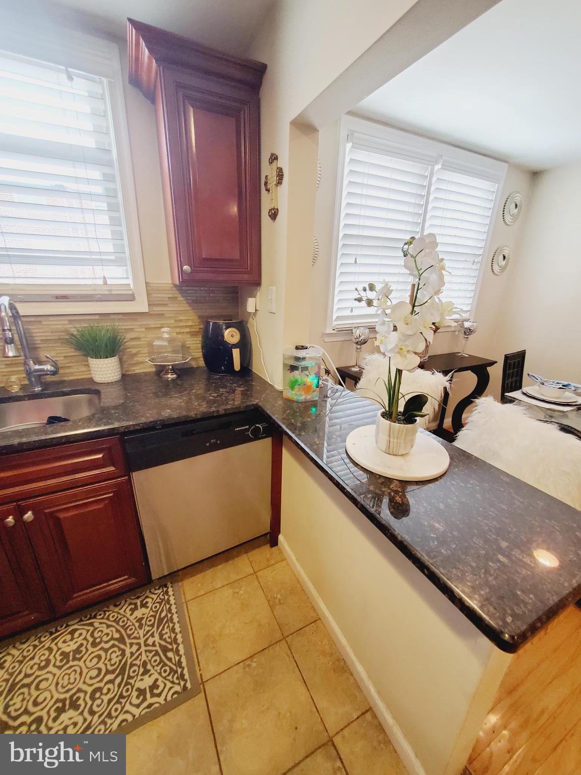1613 Farrington Road Philadelphia, PA 19151 - Photo 19 of 50 Gallery Image 19