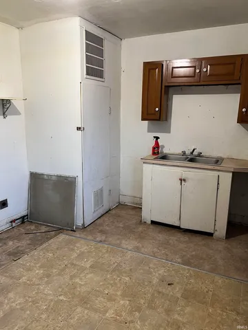 $99,900 | 1416-1418 West Eichel Avenue, Evansville, IN 47710