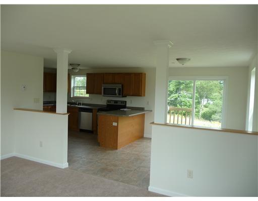 11 Susans Way Windham, ME 04062 - Photo 6 of 15 Den/Family/Great Room.