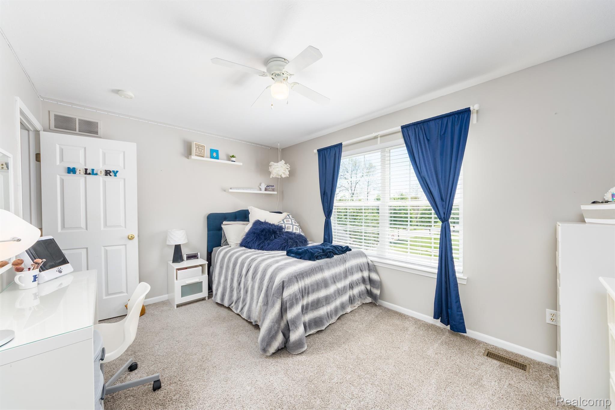 9855 Viewcrest Court Howell, MI 48843 - Photo 15 of 30 Bedroom #2