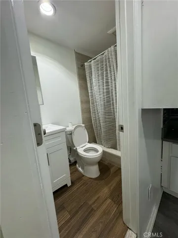 $1,495 | 6938 1/2 Topeka Drive, Reseda, CA 91335