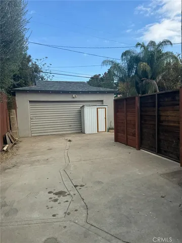 $1,495 | 6938 1/2 Topeka Drive, Reseda, CA 91335