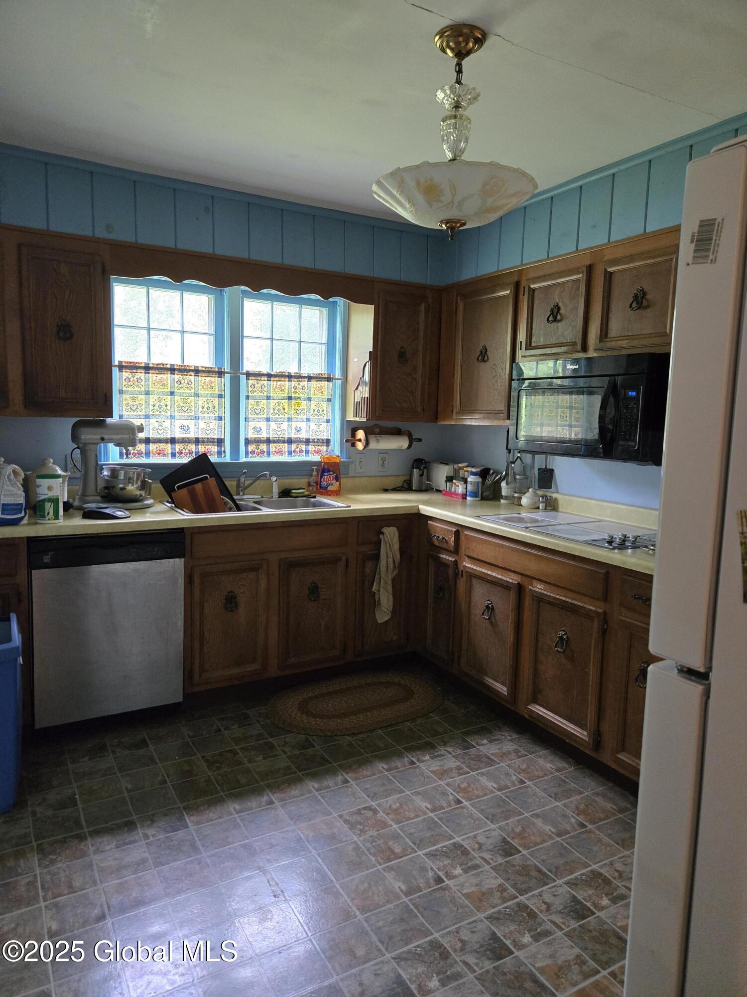 31 Hewitt Road Petersburg, NY 12138 - Photo 3 of 13 1000001848
