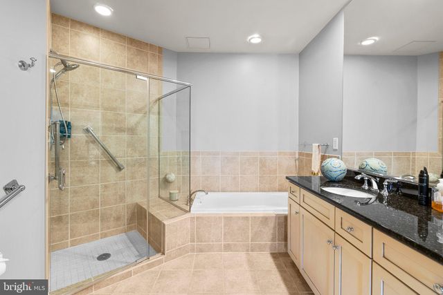 $1,200,000 | 66 Franklin Street, Unit 411, Annapolis, MD 21401