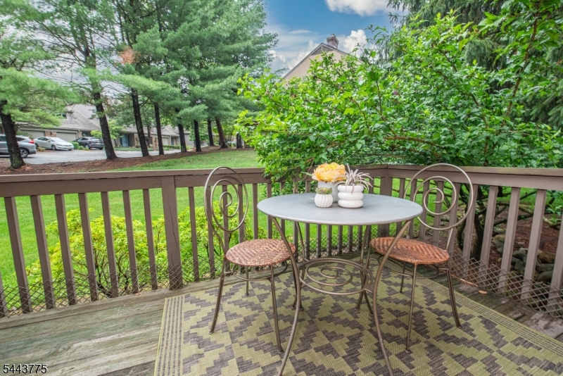 122 Macleish Court Mahwah, NJ 07430 - Photo 21 of 28
