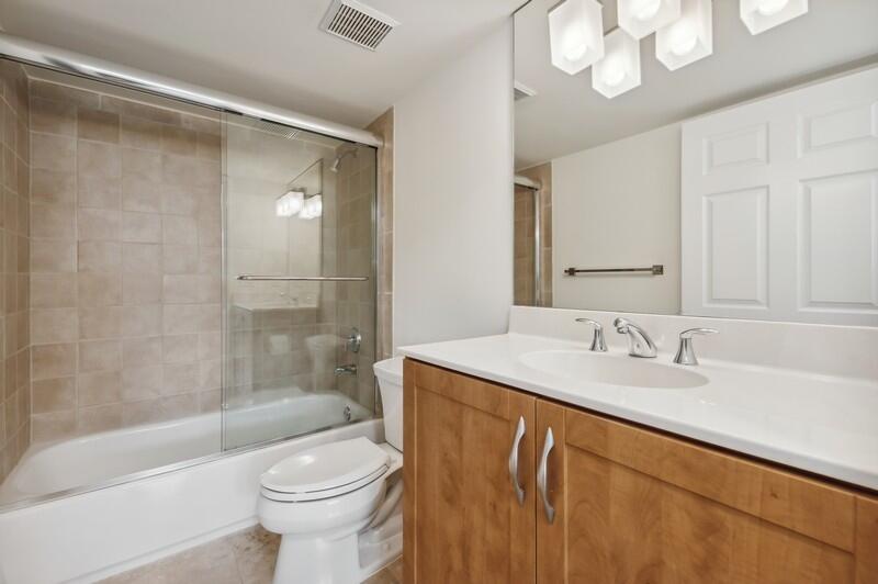 3131 Clint Moore Road, Unit 105 Boca Raton, FL 33496 - Photo 10 of 20 12_3131CLINTMOORERDUNIT105_8_Bathroom_Fl