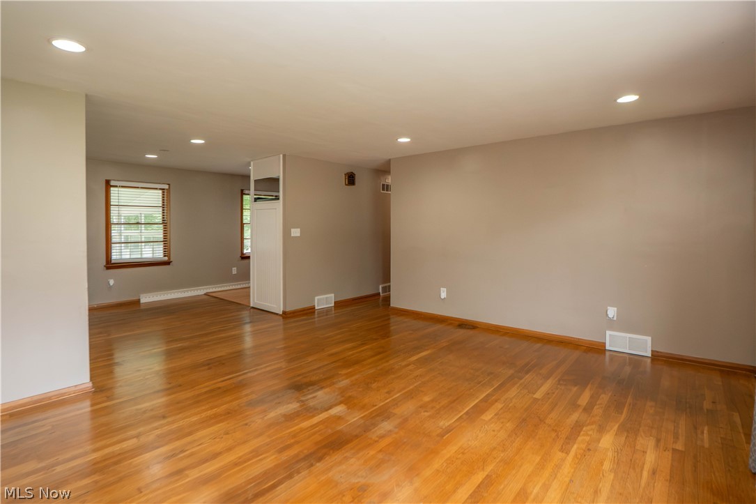 158 Miles Avenue Northwest Canton, OH 44708 - Photo 5 of 24