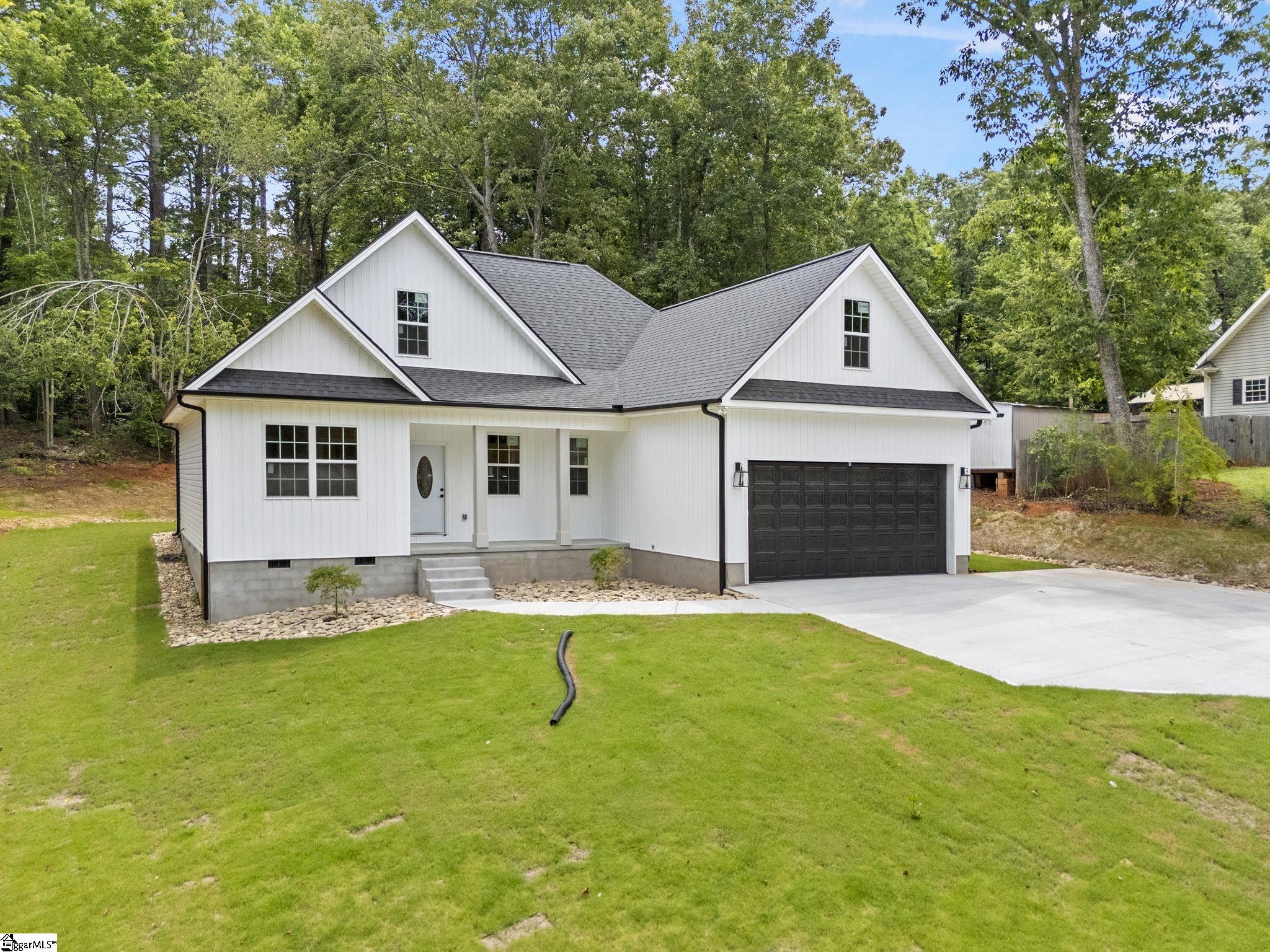 207 Eastview Drive Pickens, SC 29671 - Photo 2 of 32
