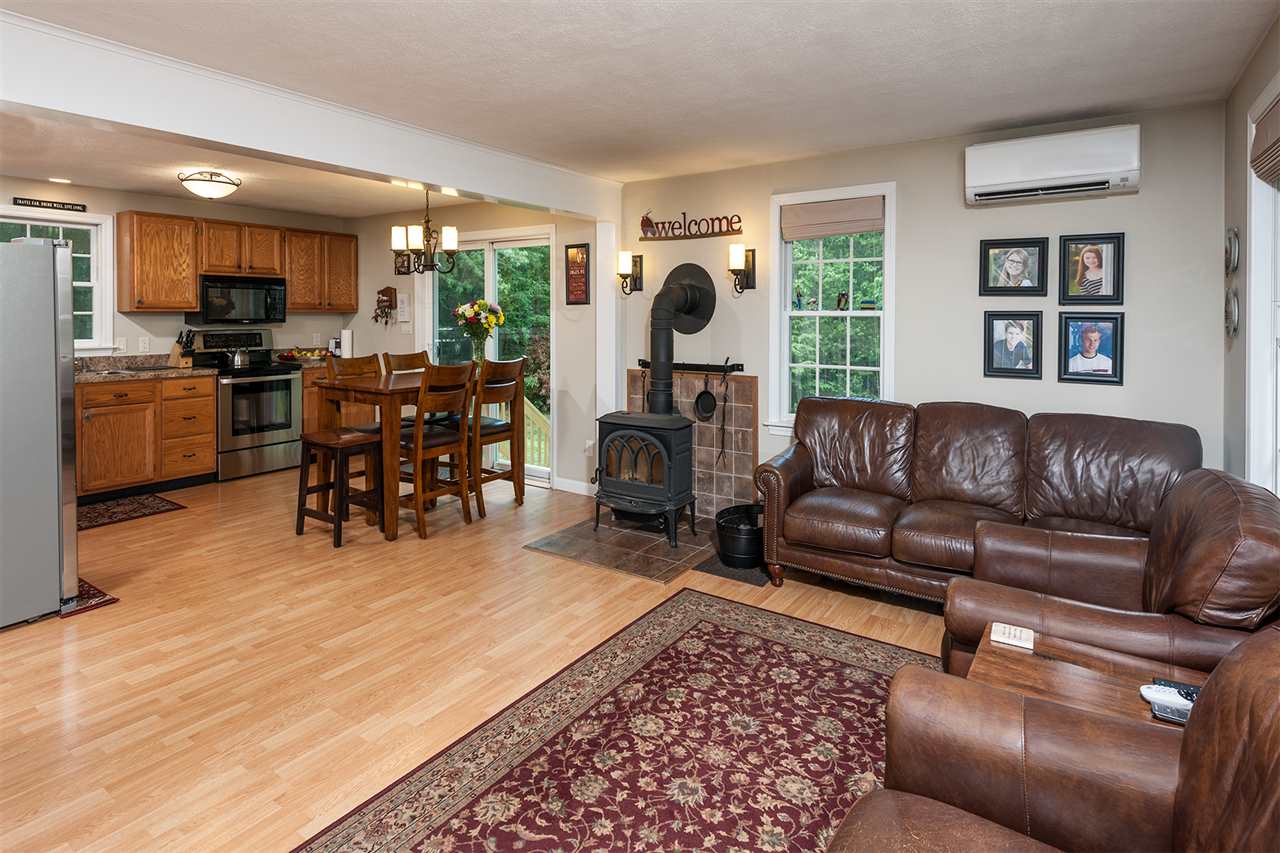150 Sherborne Road Barrington, NH 03825 - Photo 4 of 30