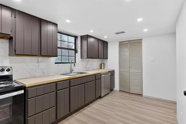 $386,000 | 7680 Private Road 2576, Quinlan, TX 75474