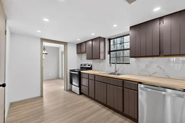 $386,000 | 7680 Private Road 2576, Quinlan, TX 75474