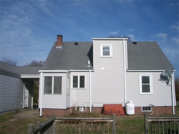 147 Vernon Street Warren, RI 02885 - Photo 5 of 27 Gallery Image 5