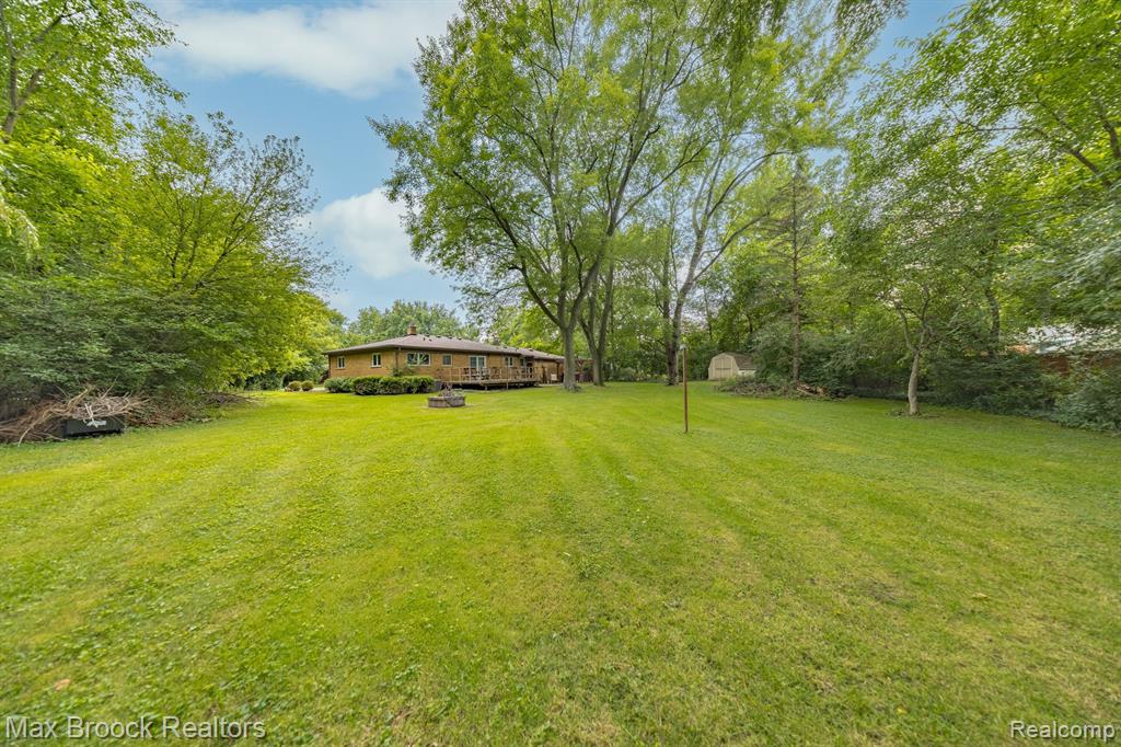 32560 Hearthstone Road Farmington, MI 48334 - Photo 27 of 31
