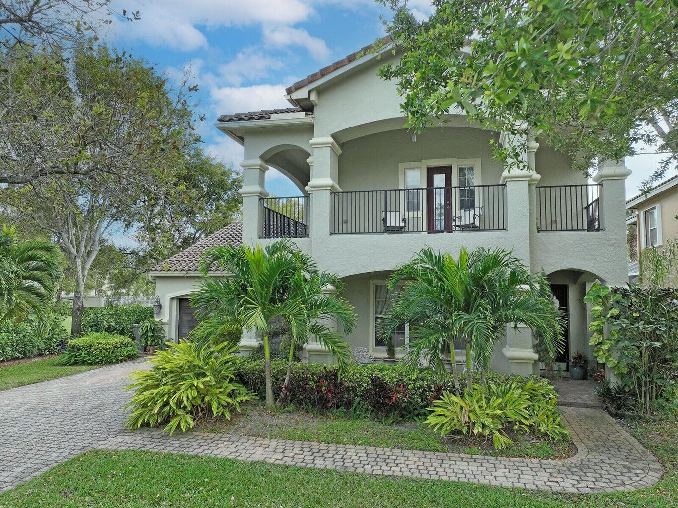 599 Cresta Circle West Palm Beach, FL 33413 - Photo 7 of 56 a front view of a house with garden
