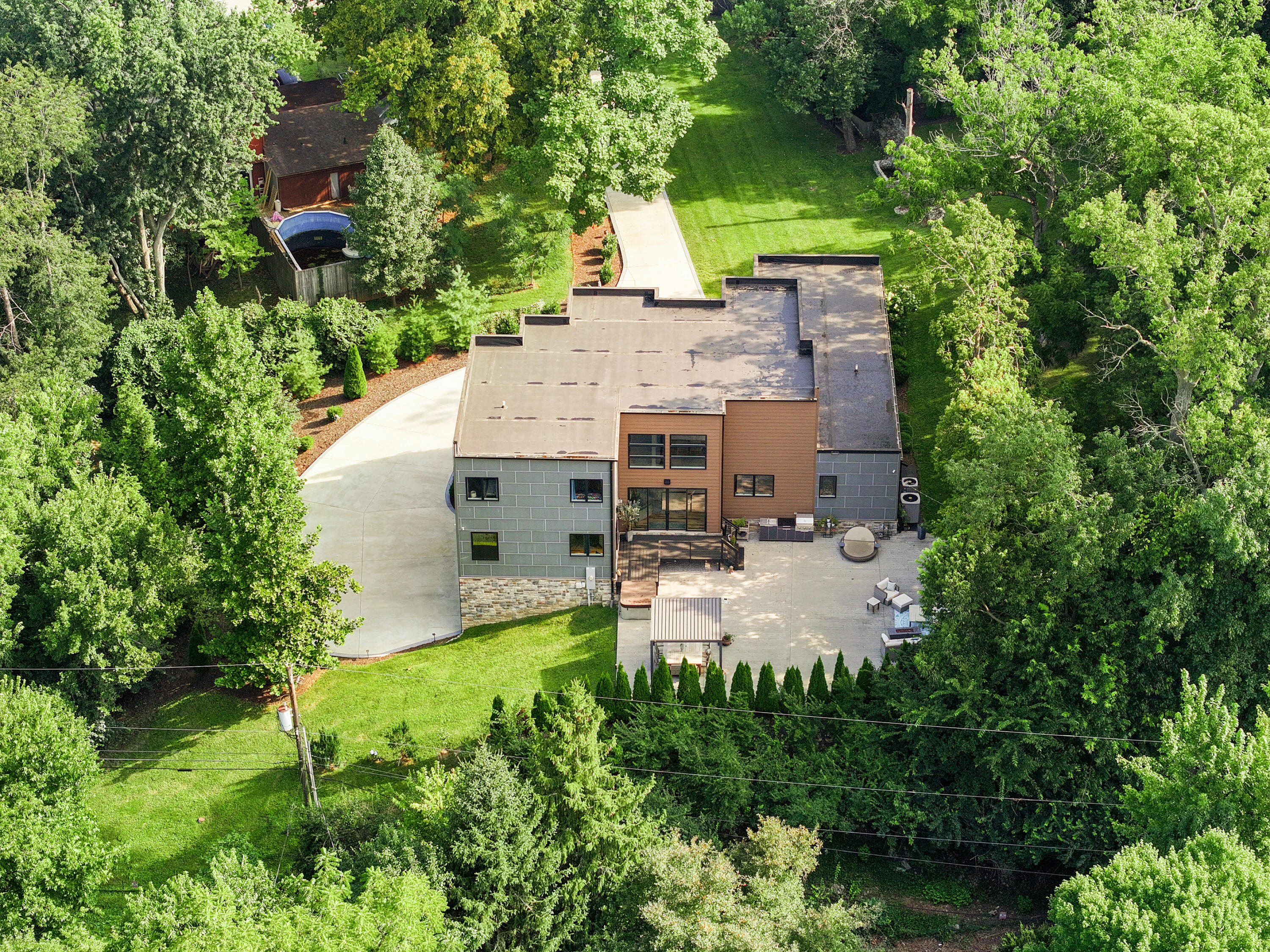 916 Bravington Way Lexington, KY 40503 - Photo 121 of 132 DJI_20260802004853_0173_D