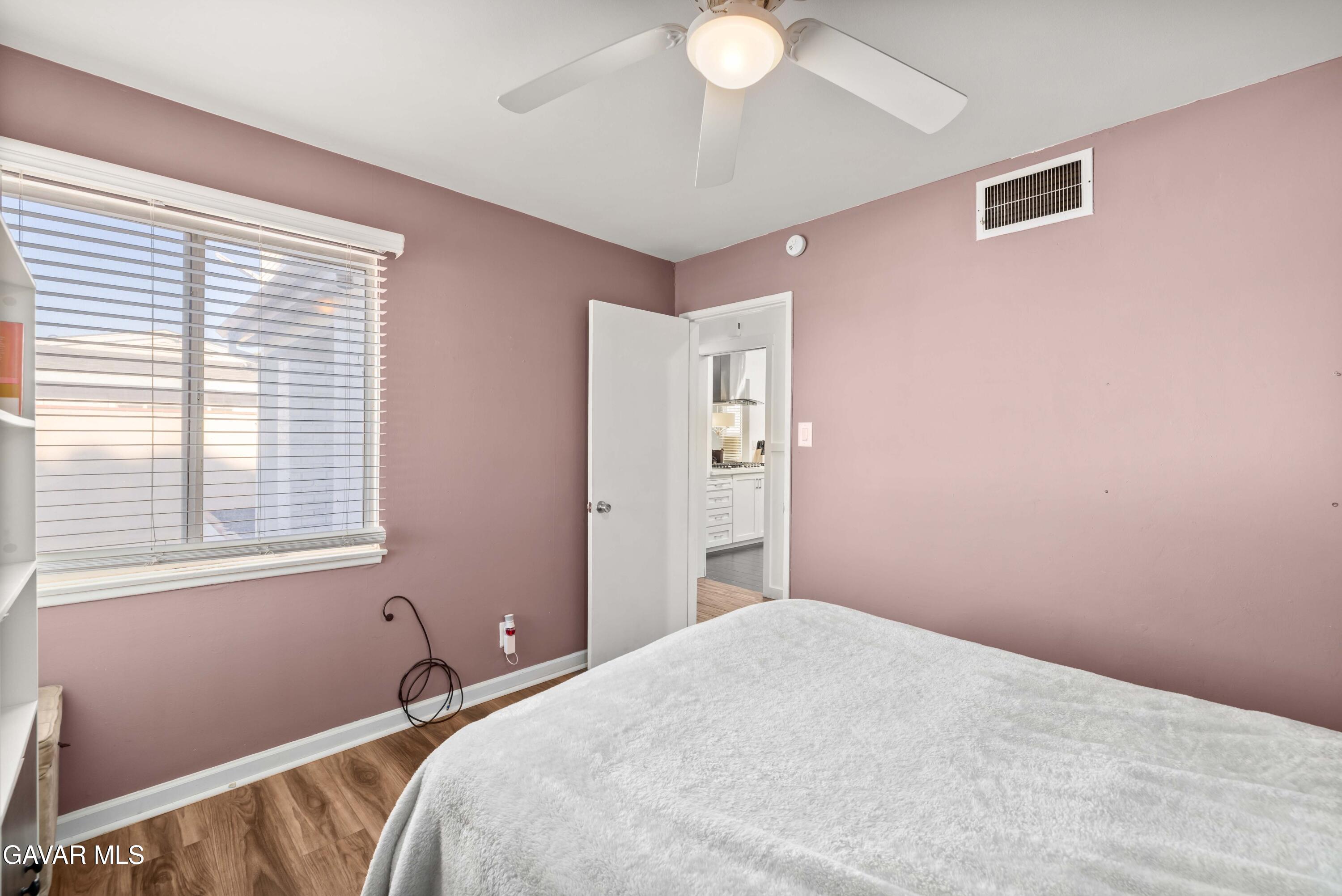 45026 16th Street West Lancaster, CA 93534 - Photo 18 of 37 45026 16th St W-21