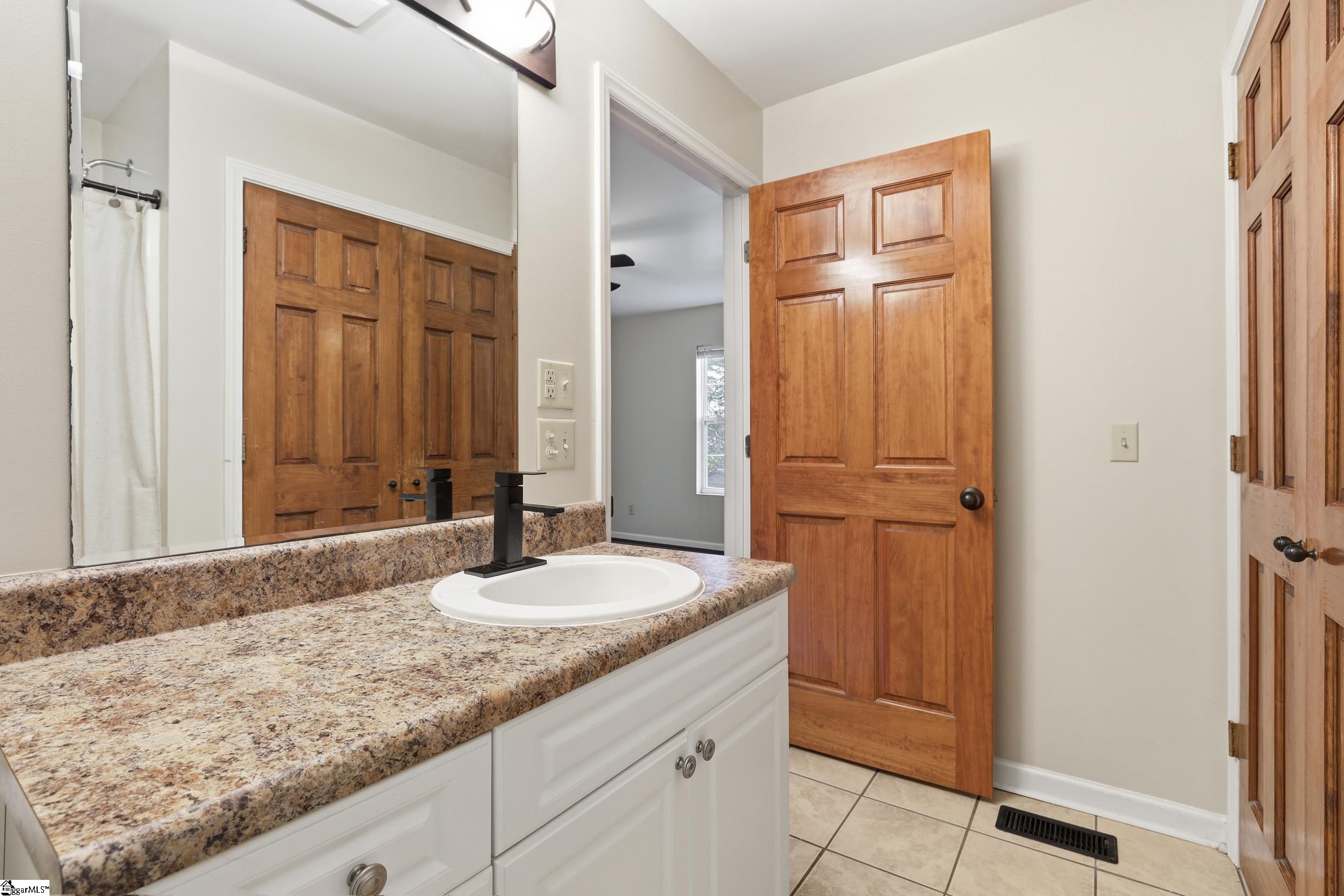 421 Hotrod Lane Walhalla, SC 29691 - Photo 19 of 37