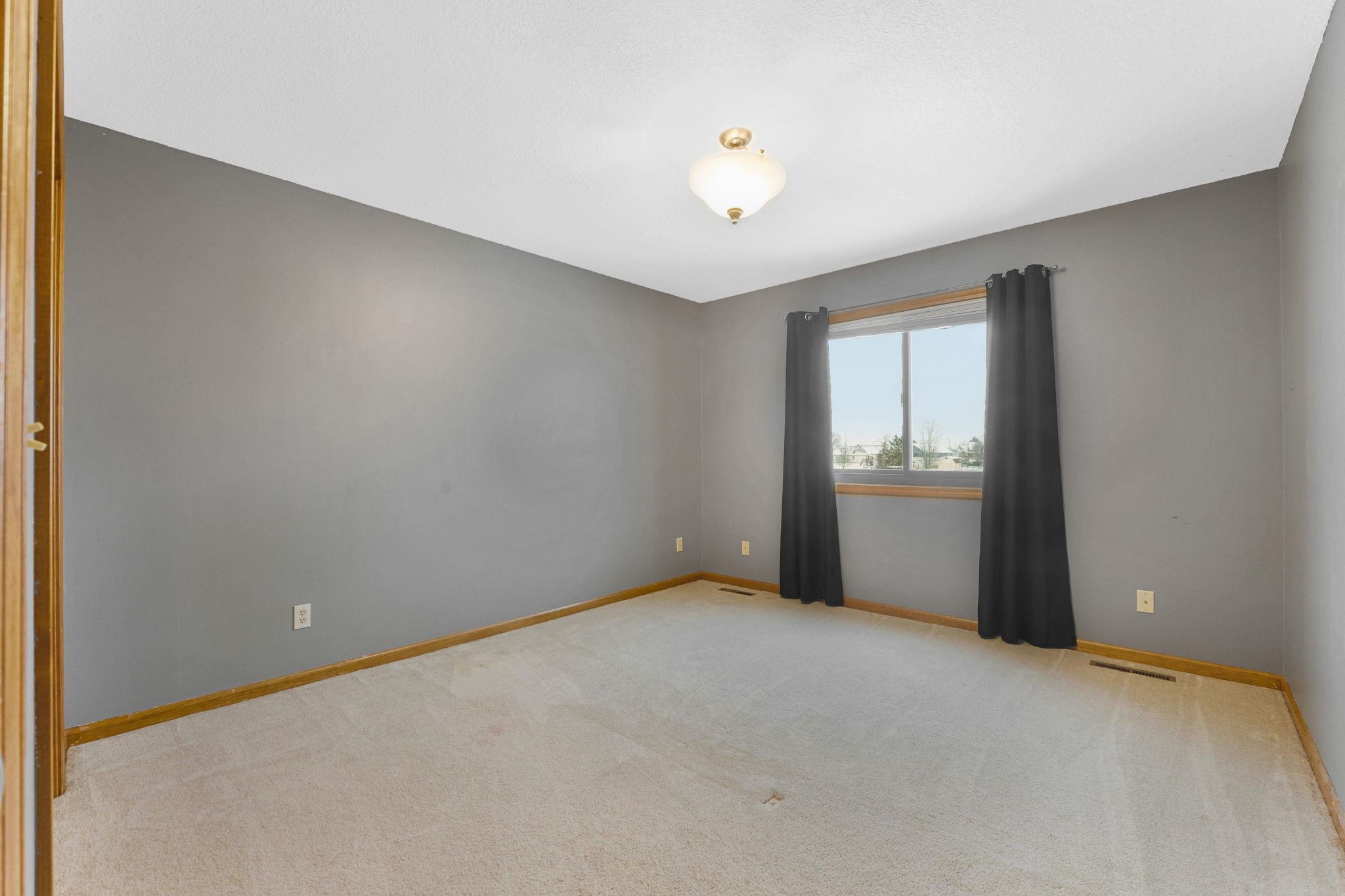 401 Hunters Ridge Auburn, IN 46706 - Photo 24 of 36 Gallery Image 24
