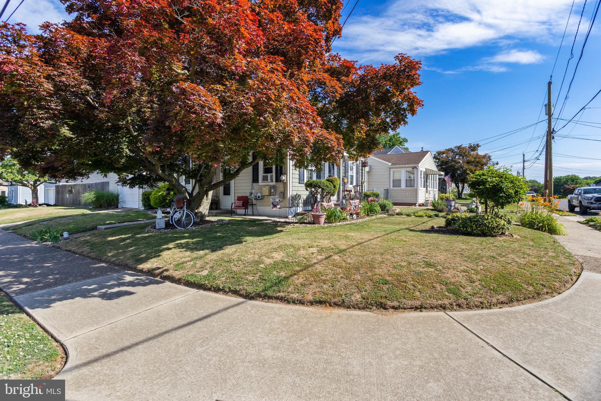 205 Maddock Avenue Hamilton, NJ 08610 - Photo 3 of 31