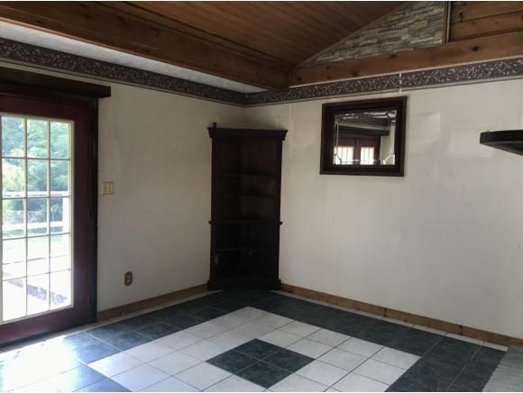 2693 Siam Road Elizabethton, TN 37643 - Photo 2 of 17 81D2977A-7120-4F27-9745-677E72B8AA7F