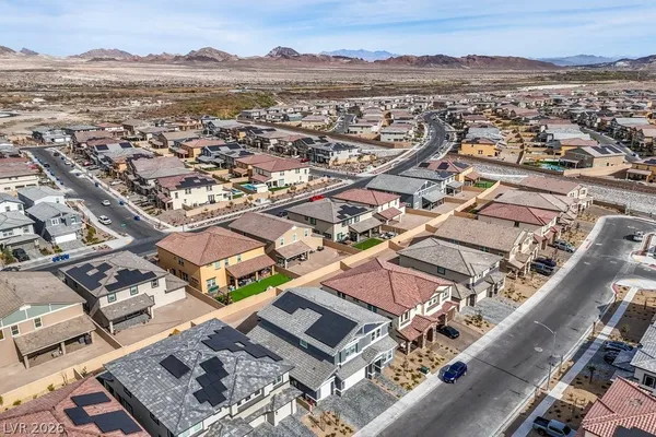 $699,800 | 494 Peaceful Swan Avenue, Henderson, NV 89011
