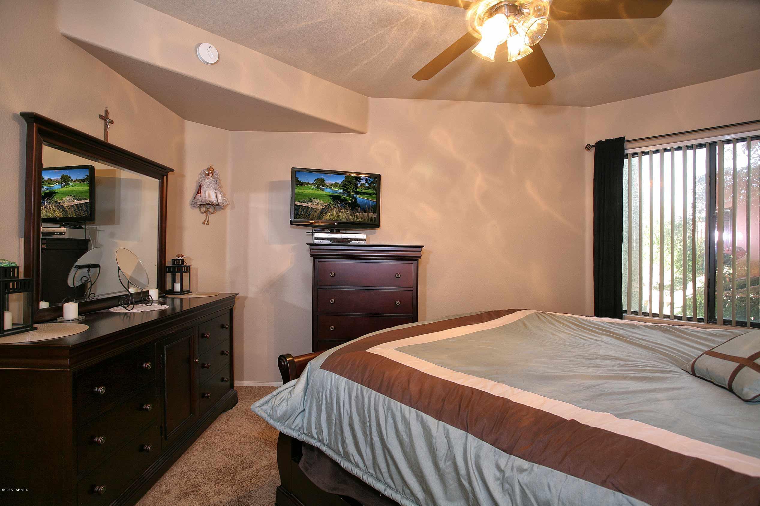 2550 East River Road, Unit 20204 Tucson, AZ 85718 - Photo 8 of 10