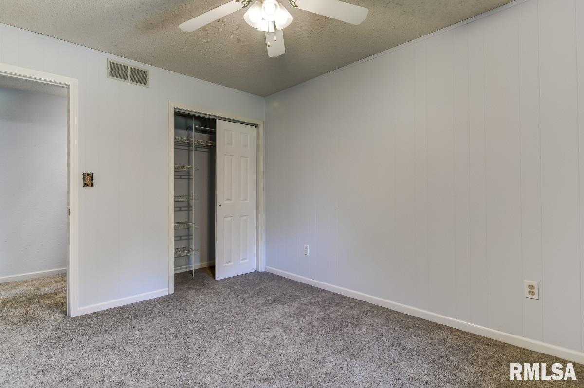 14378 Prairie Trail Athens, IL 62613 - Photo 19 of 39 Gallery Image 19