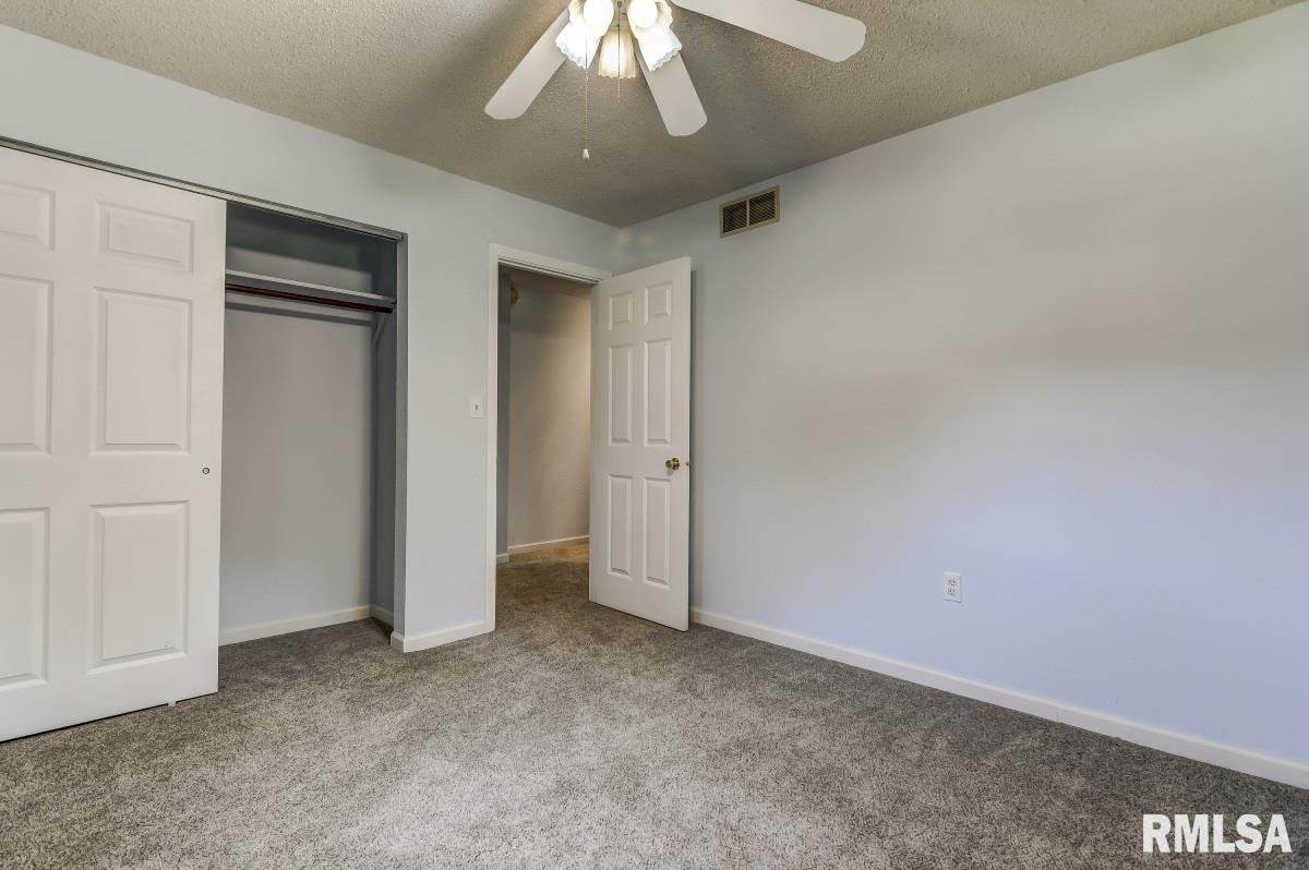 14378 Prairie Trail Athens, IL 62613 - Photo 21 of 39 Gallery Image 21
