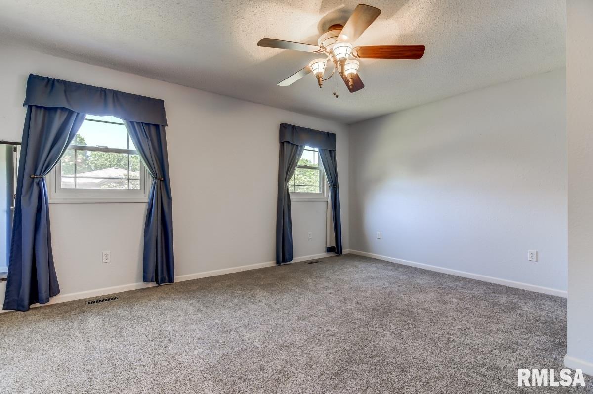 14378 Prairie Trail Athens, IL 62613 - Photo 27 of 39 Gallery Image 27