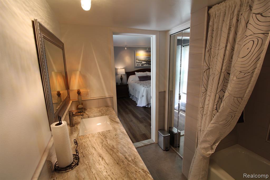 31775 Ridgeside Drive, Unit 2 Farmington Hills, MI 48334 - Photo 69 of 90