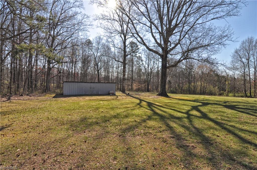 1160 Link Road Lexington, NC 27295 - Photo 3 of 14 Gallery Image 3