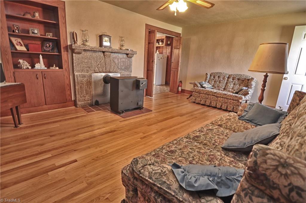 1160 Link Road Lexington, NC 27295 - Photo 6 of 14 Gallery Image 6