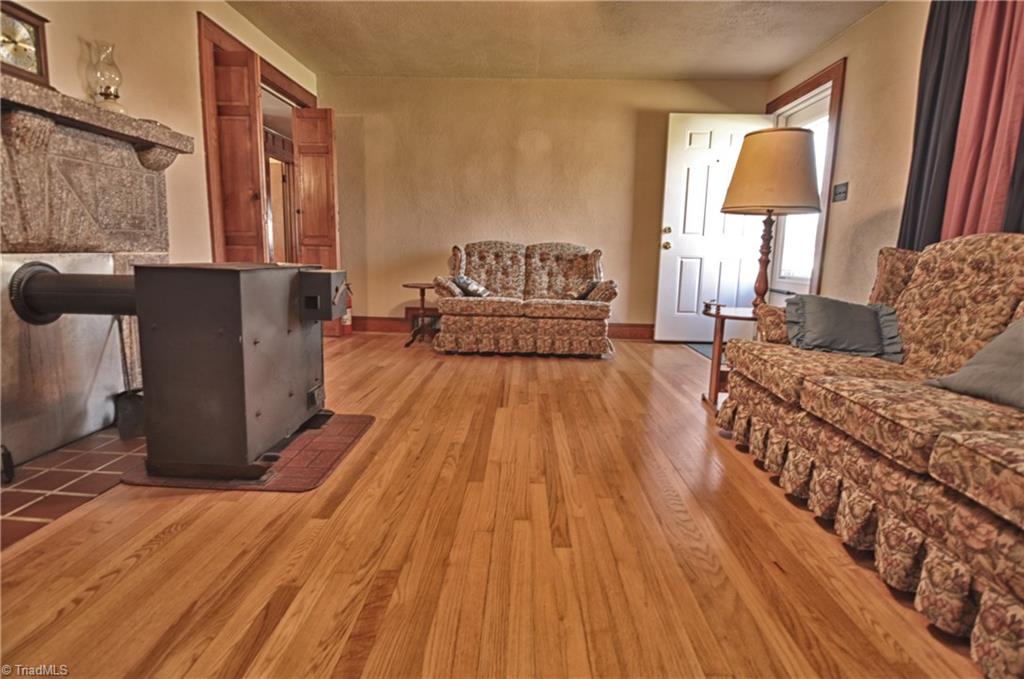 1160 Link Road Lexington, NC 27295 - Photo 7 of 14 Gallery Image 7