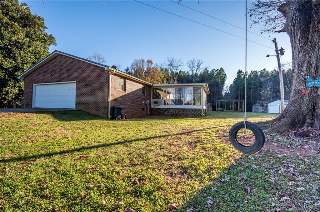 483 Bassett Road Union Grove, NC 28689 - Photo 2 of 28 Gallery Image 2
