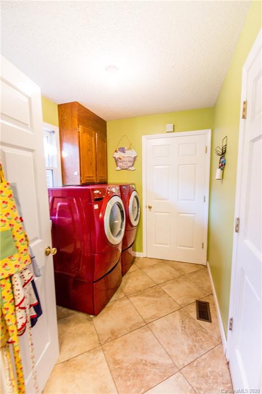 483 Bassett Road Union Grove, NC 28689 - Photo 12 of 28 Gallery Image 12